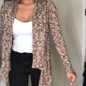 Cardigan sweater tan